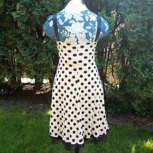 Cream polka dot drezs